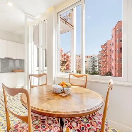 아파트 Guestready - A Prime Near Campo De Ourique