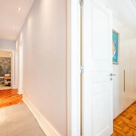 Guestready - A Prime Near Campo De Ourique 아파트