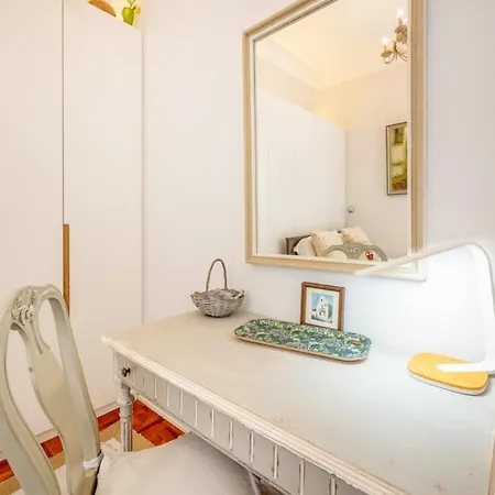 Guestready - A Prime Near Campo De Ourique 리스본