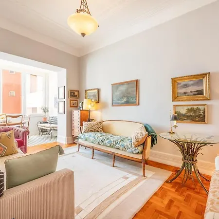 Guestready - A Prime Near Campo De Ourique 아파트 리스본