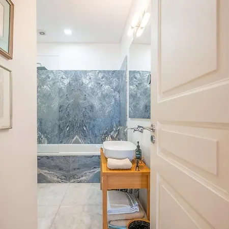 Guestready - A Prime Near Campo De Ourique 아파트